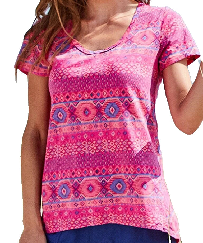 Raspberry-pink printed scoop-neck top with short sleeves and geometric pattern