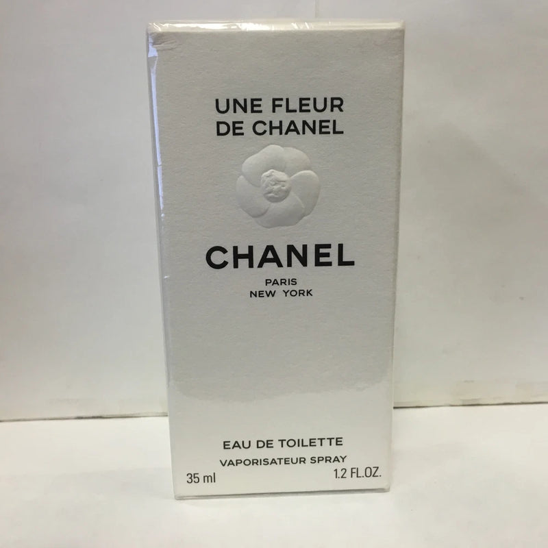 Une Fleur De Chanel Eau de Toilette Spray 1.2 oz EDT