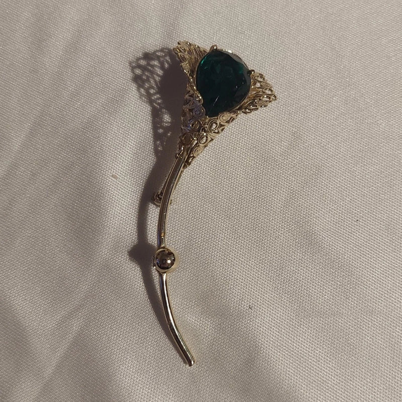 Lily Flower Green Faceted Center Pin/Brooch 3" Lily