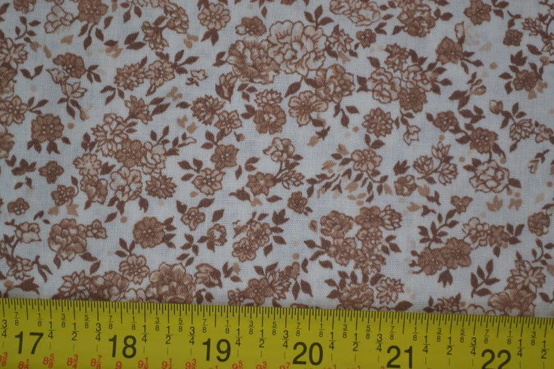 By 1/2 Yd x 44" Wide, Vintage, Brown Calico on Cream Lt-Weight PolyCotton,M7661 Flowering Plants