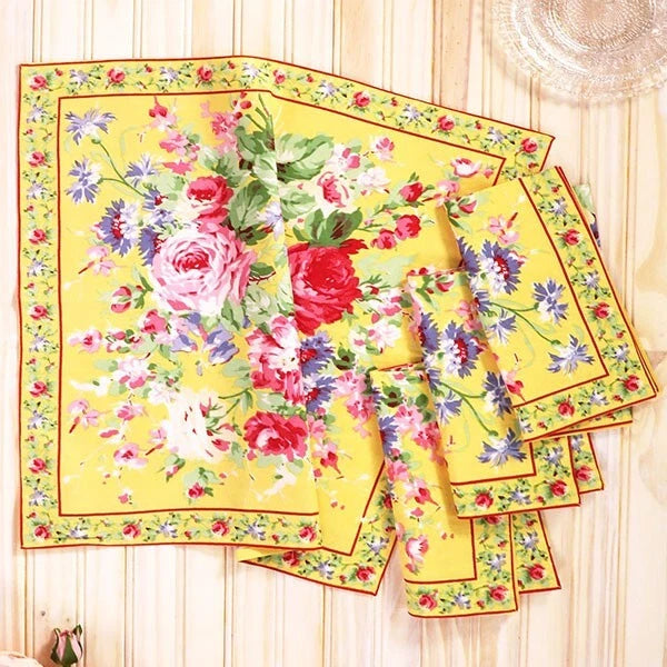 Set of 4 cotton napkins, yellow with multicolor cottage rose floral print