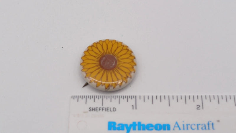 Vintage Trapp Print Shop Topeka, Kansas KS Sunflower Flower Pin Button Sunflower