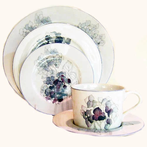 HYDRANGEA by Block Spal 5 Piece Place Setting NEW NEVER USED made in Portugal Hydrangea