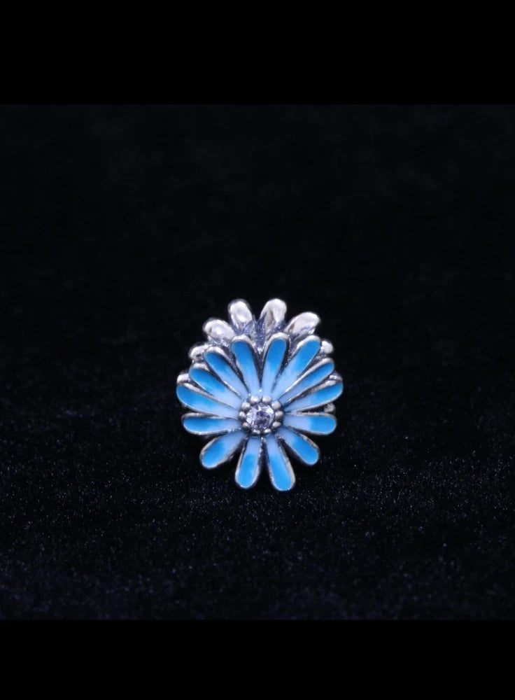 AUTHENTIC Pandora Blue Daisy Flower Charm 788775C02 NEW Daisies