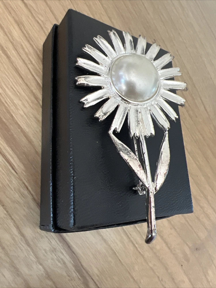 Vintage Statement Sunflower Brooch Gold Tone Metal Flower Faux Pearl 4" Sunflower