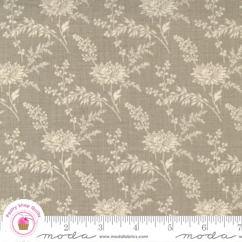 Moda BONHEUR DE JOUR 13914 19 Gray Roche Floral FRENCH GENERAL Quilt Fabric Flowering Plants