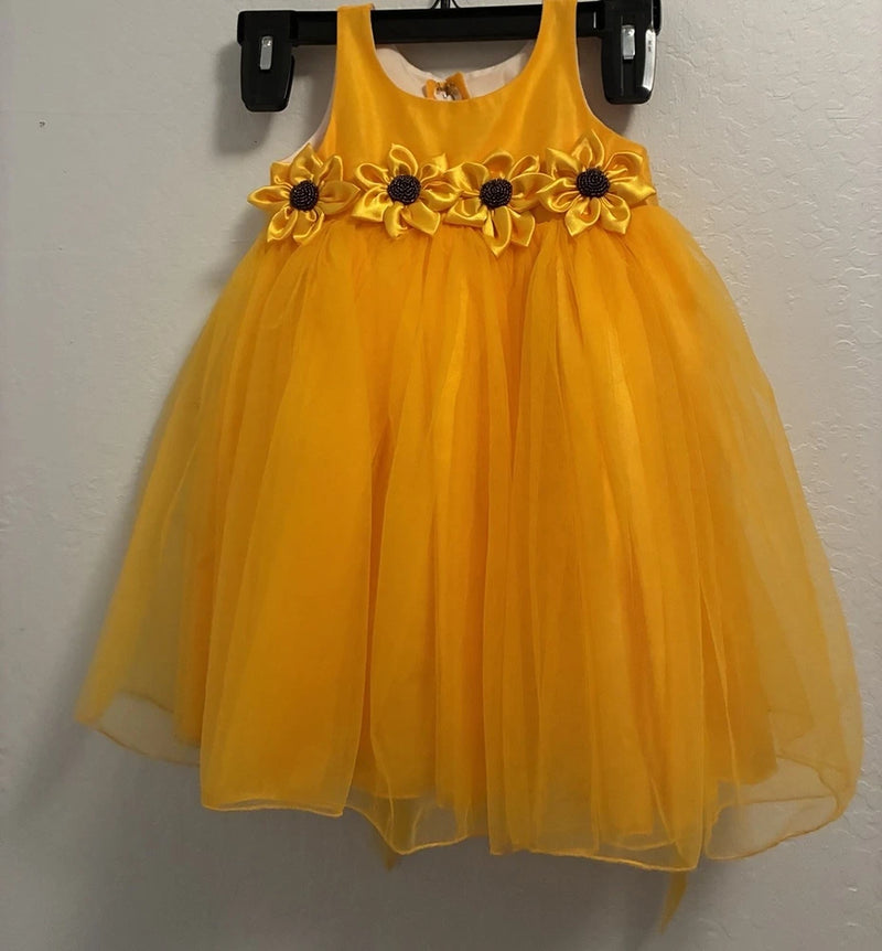Stanwells kids sunflower dress, yellow tulle with 3 sunflower appliques and layered skirt