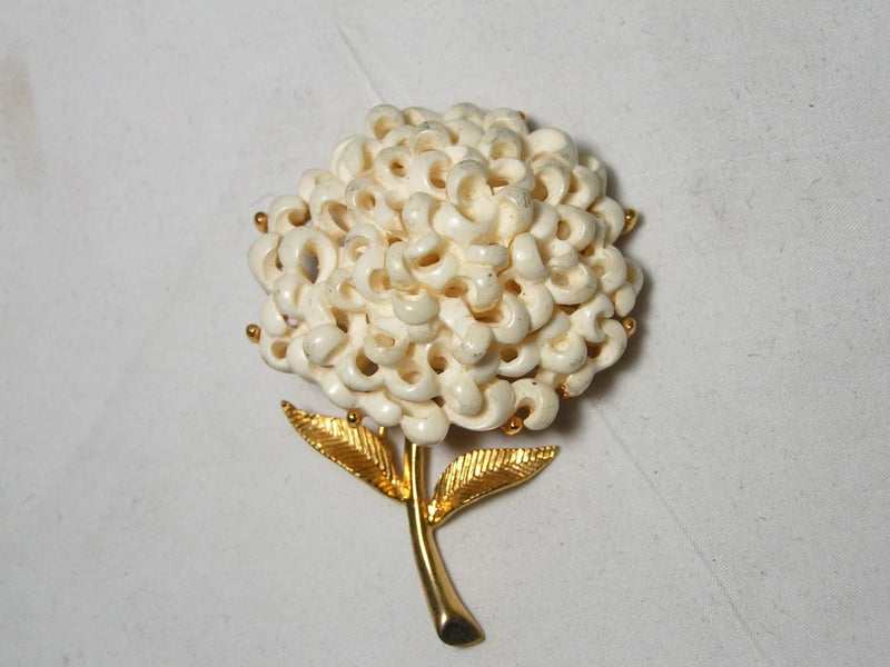 ...Rare Vintage MONET...Gold Tone, Lucite Carnation Flower Brooch... Carnation