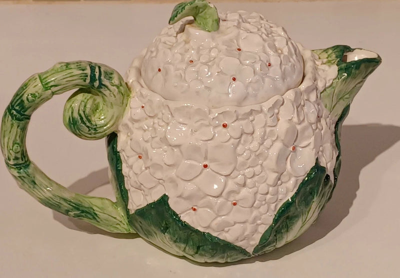 Fitz and Floyd " OCI White Hydrangea Flower Porcelain Tea Pot 38Oz 1990 Hydrangea