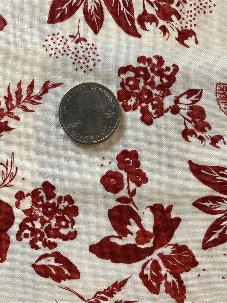 Cotton Quilt Fabric Riley Blake Heirloom Reds 1 Yd Large Floral Flowering Plants