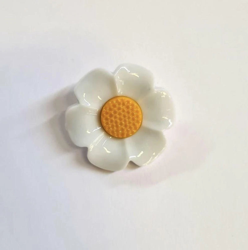 White and Yellow Daisy Shank Flower Buttons 18mm, 21mm, 40mm Crafts Knit clothes Daisies