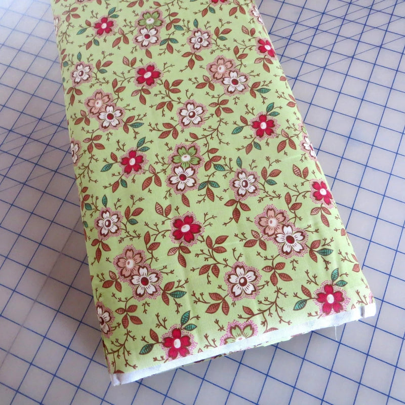 By The Yard, Medium Flowers On Lime Green~ $3.99 Ships Any Amount Of Fabric. Flowering Plants