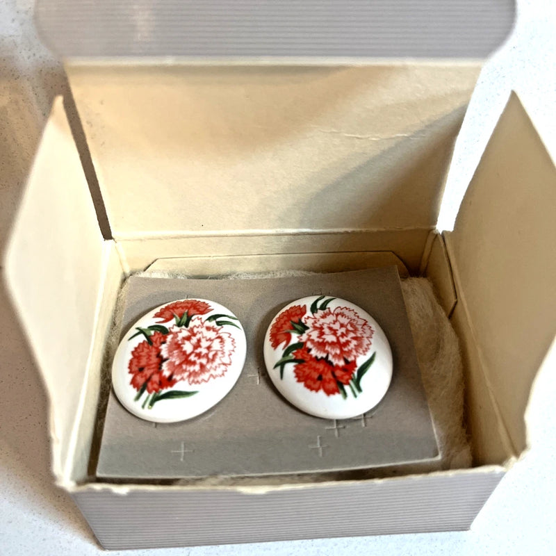Vtg Earrings Floral Bouquet Porcelain Red Pink Carnations Avon NEW in Box Carnation