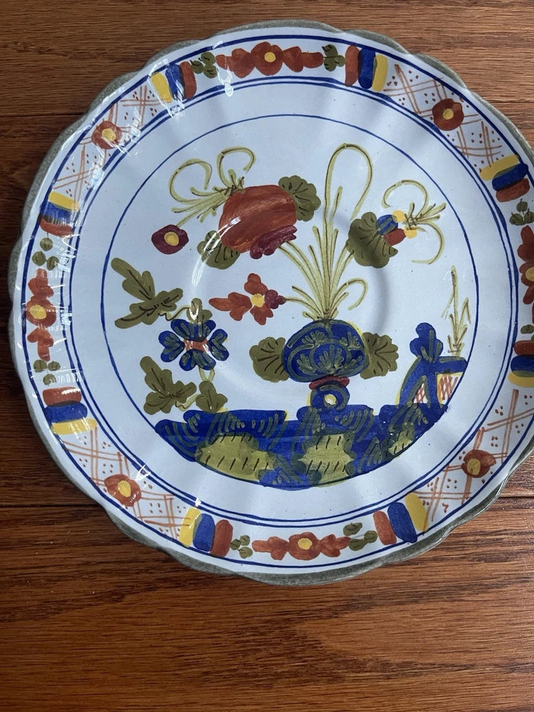 Majolica saucer plate with blue, green and brown floral bird motif, round rim