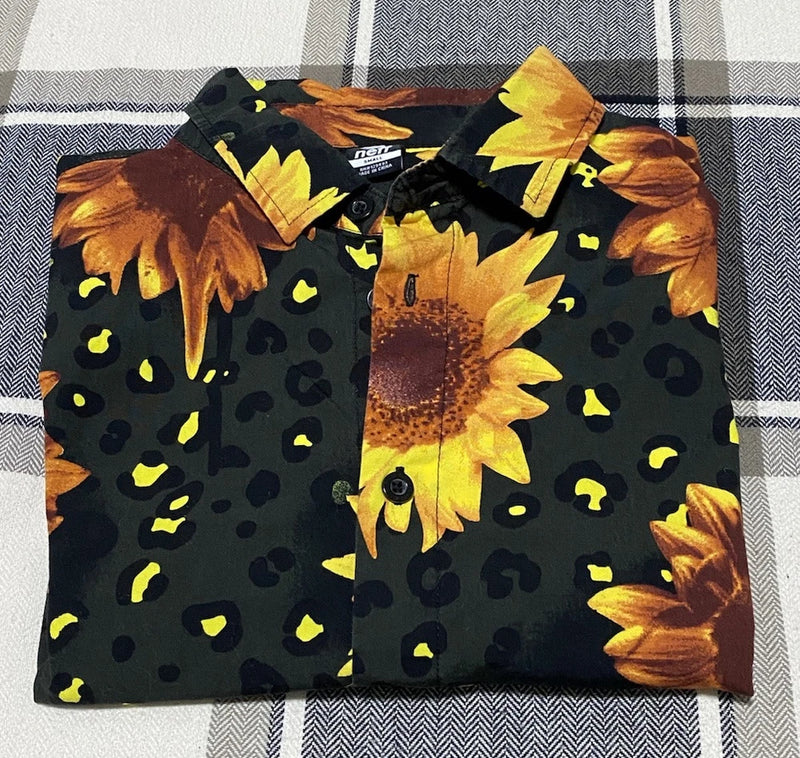 NEFF Men's Shirt SMALL Short Sleeve Button Up AOP Sunflower Sunflower