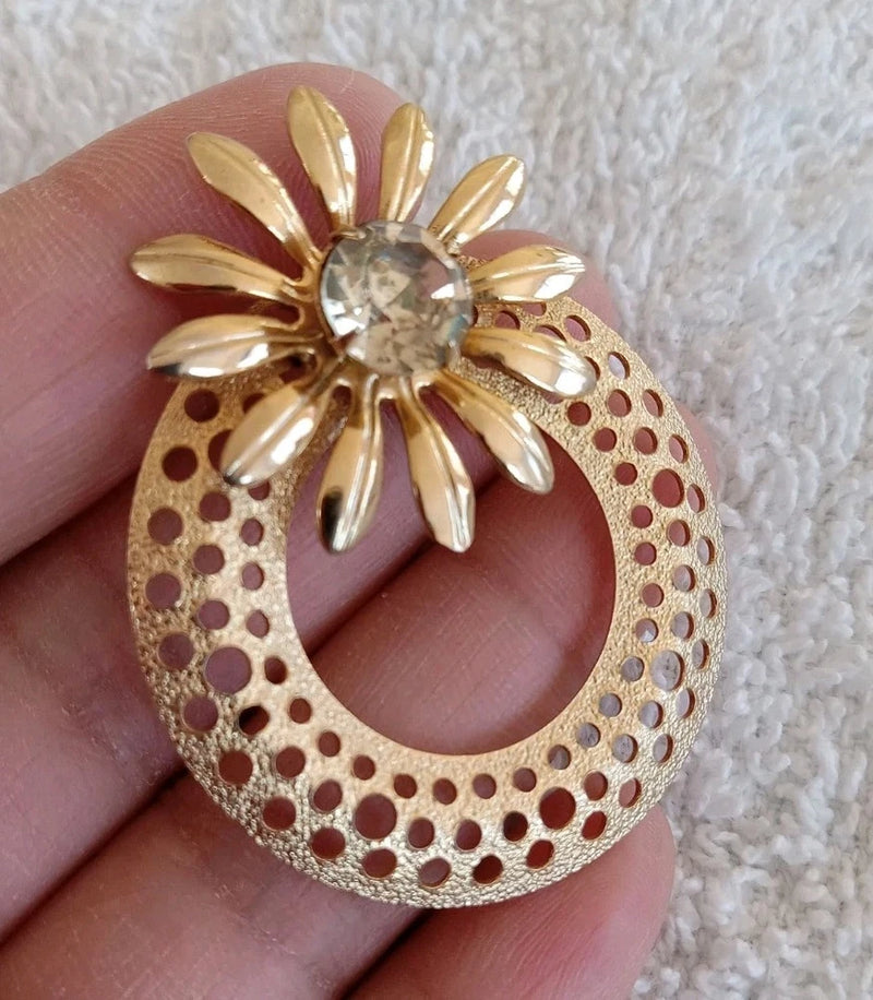 GORGEOUS Rhinestone Sunflower Gold-toned Brooch Spring Flower Sunflower