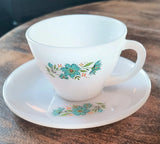 Set of 2 Anchor Hocking Bonnie Blue Carnation Vintage Milk Glass cups Carnation