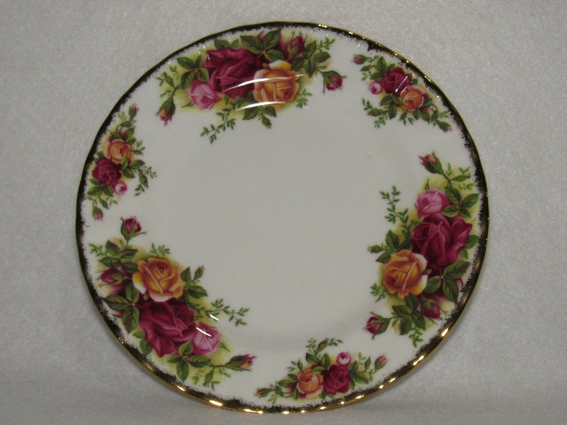 Round bread plate with Old Country Roses floral border and gold trim