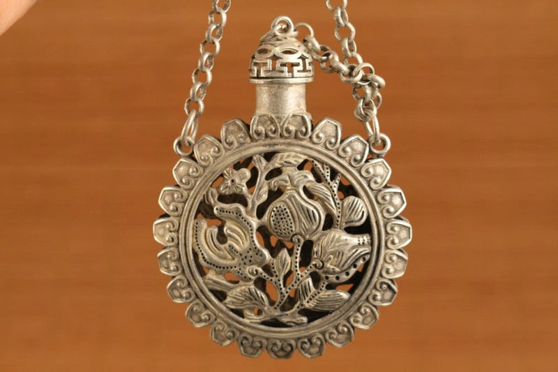 Old Chinese tibet silver hollow handcarved sun flower snuff bottle f605 Sunflower