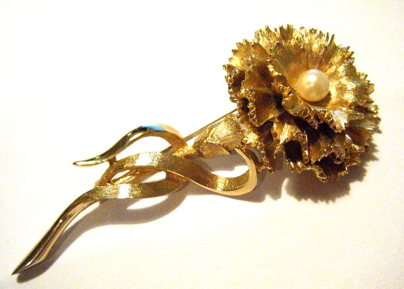 Vintage Goldtone Unsigned Boucher #8366P Carnation Flower 3" Pin Brooch w/ Pearl Carnation