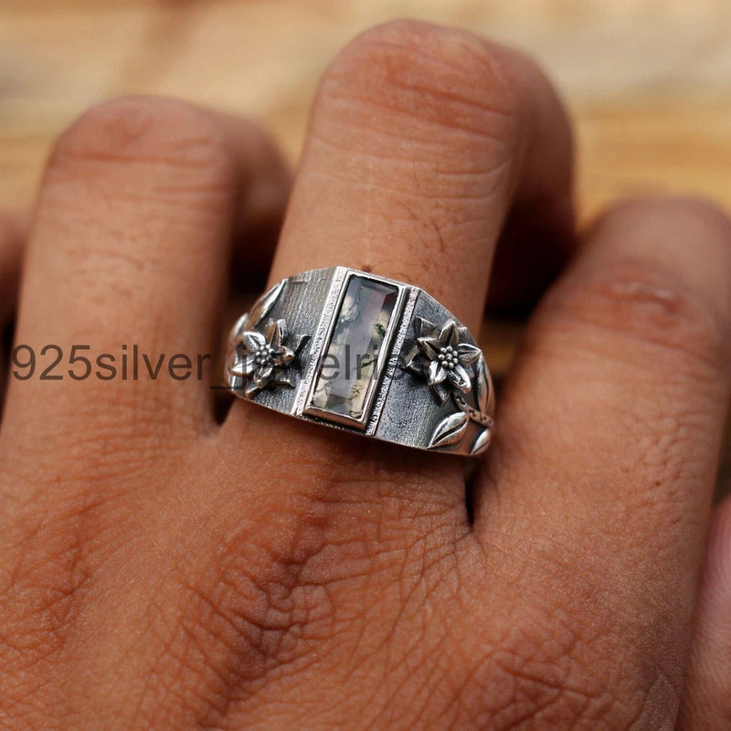 Sterling silver ring, rectangular green agate with embossed floral side details