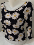 MUDD Juniors Top Ribbed Stetch Scoop Neck Print Sunflower Black size Medium Sunflower
