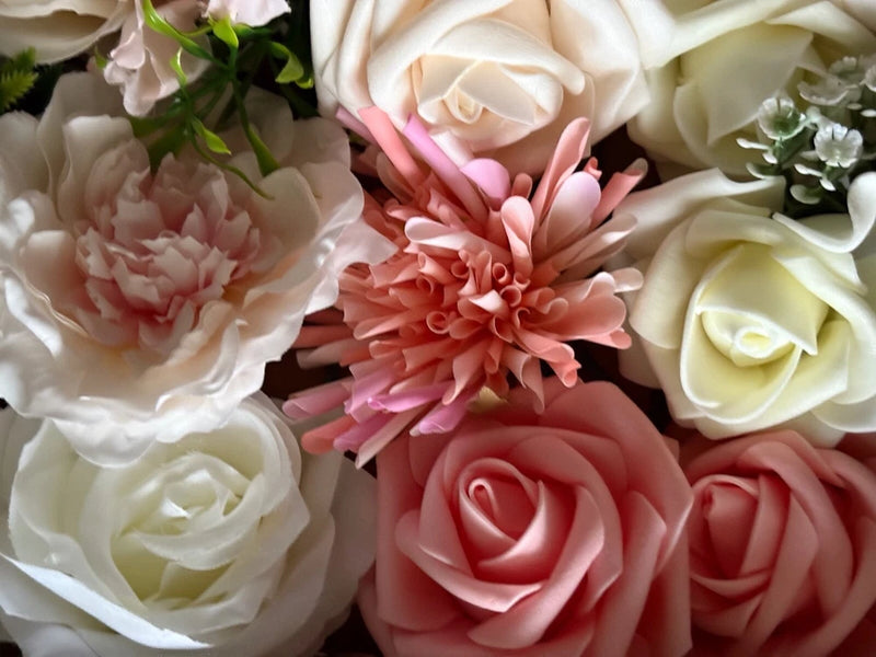 WH Online Foam Mix Flowers 20 Pcs Wedding Bouquet Roses & Wildflowers w/Stems Bouquet