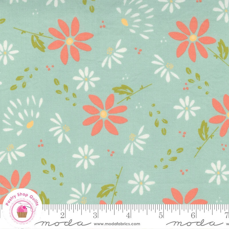 Moda SEASHORE DRIVE 37620 32 Sky Blue Coral Floral SHERRI & CHELSI Quilt Fabric Flowering Plants