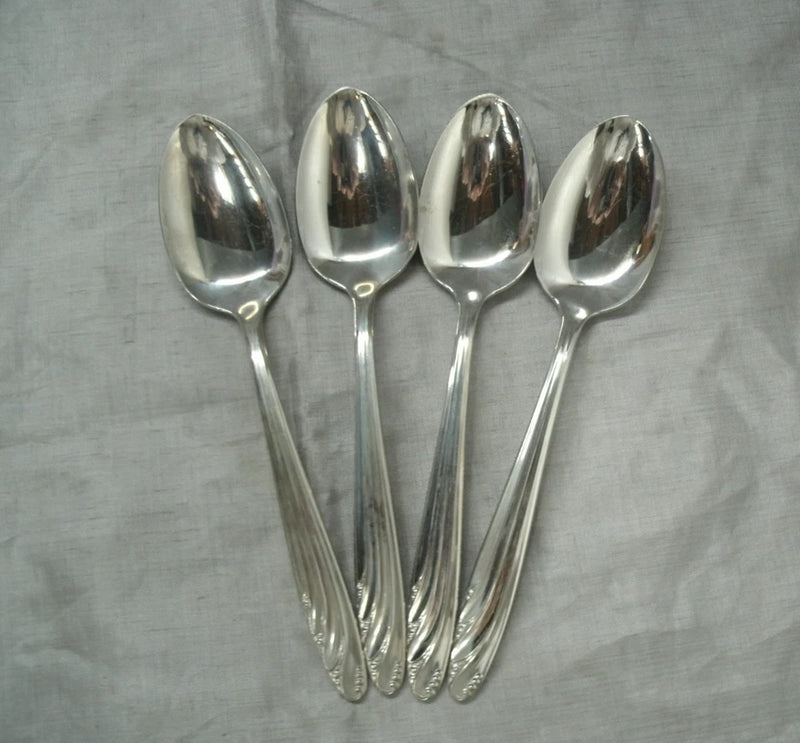 Vtg International SPRING LILY Set of 4~7+" Oval Soup Spoons Stainless EC htf 2 Lily