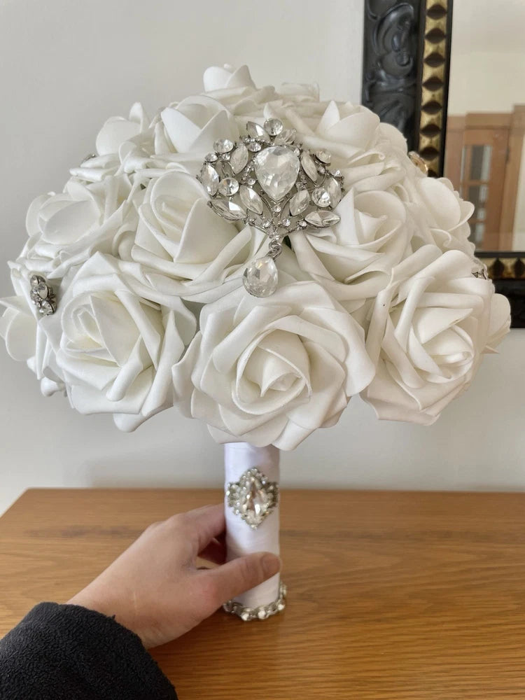 Bridal Wedding Bouquet Round Bling Brooch Bouquet Throw Toss Artificial Rose Bouquet