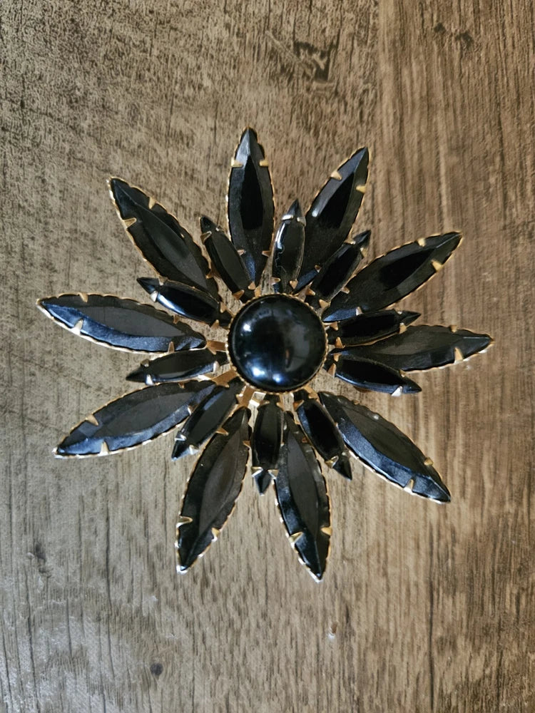 Vintage Victorian Style  Black & Gold Swedge Setting Sunflower Flower Brooch Sunflower
