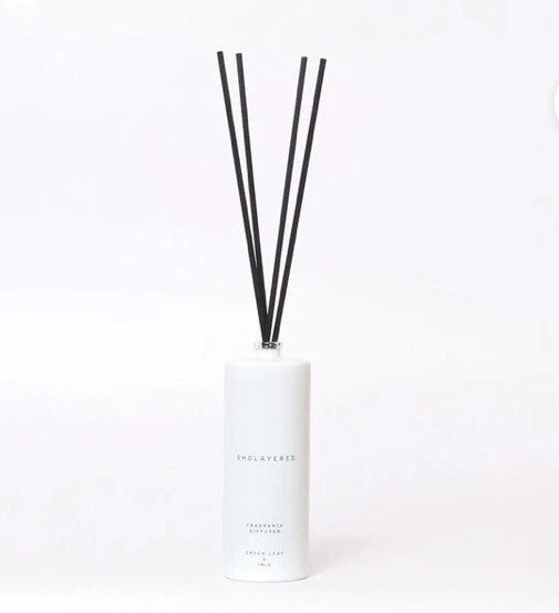 Reed fragrance diffuser bottle with three black sticks, white 100 ml