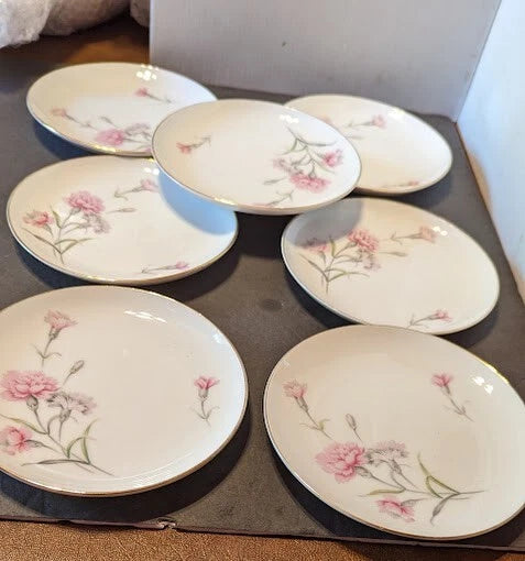 ROYAL COURT CARNATION SET OF 7   BREAD PLATES  6 1/4" WIDE   EXC USED CONDITION Carnation
