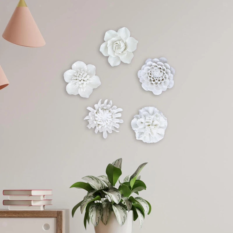 5-piece white ceramic flower wall art with green leaves, 3D petals