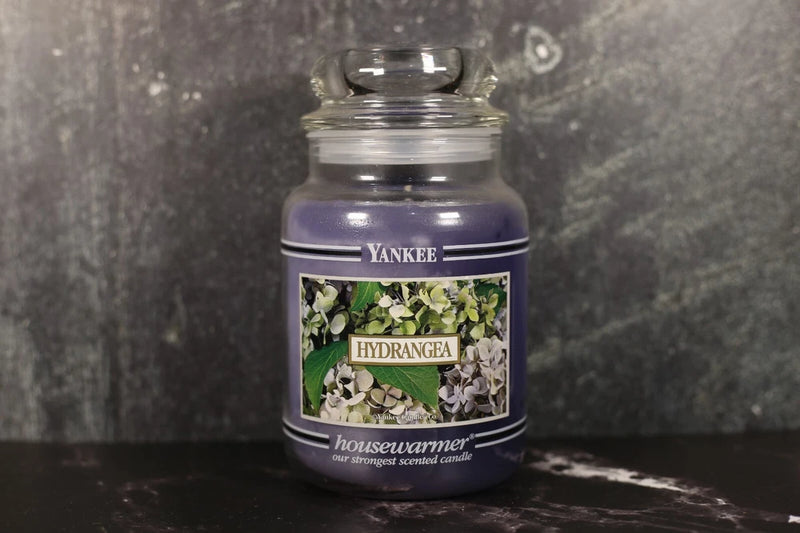 YANKEE CANDLE 22 oz. *RARE BEAUTY* HYDRANGEA: BLACK BAND, NEVER BURNED Hydrangea