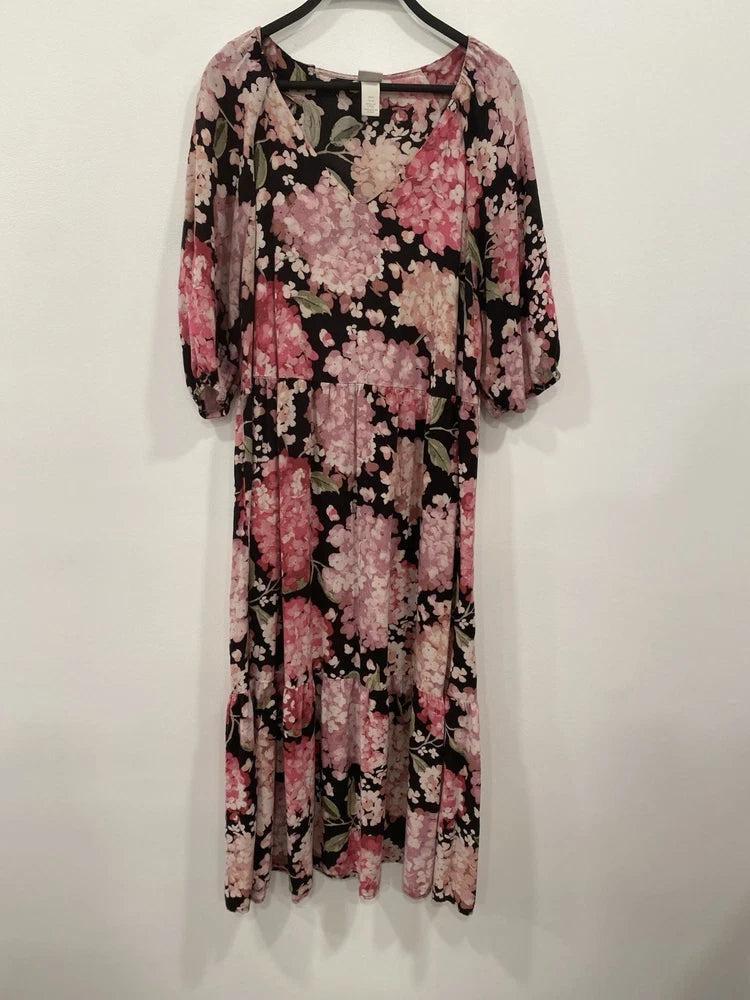 H&M maxi dress black and pink hydrangea floral print Cottagecore size medium Hydrangea