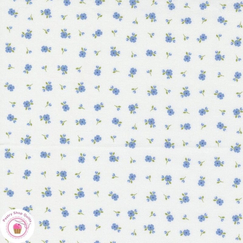 Moda PEACHY KEEN 29175 21 White Blue Floral COREY YODER Quilt Fabric Flowering Plants