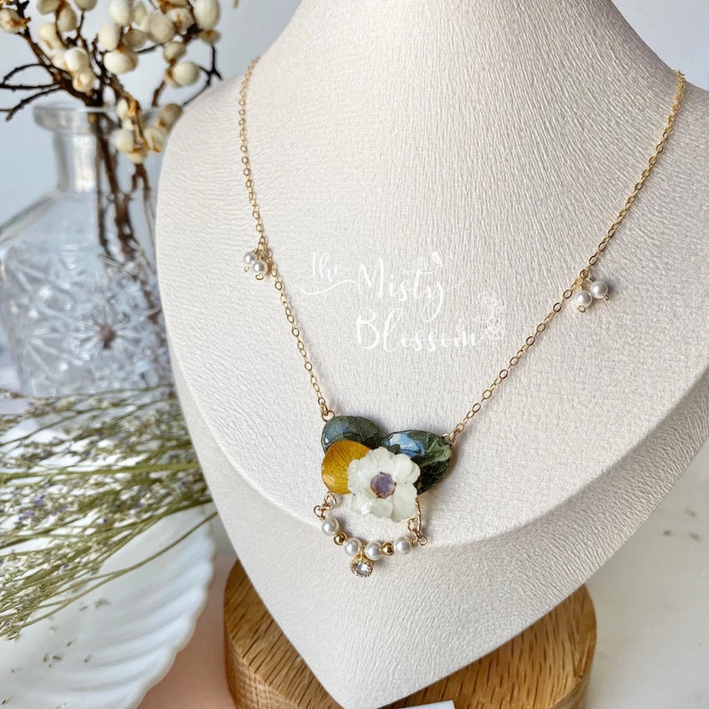 Real Pressed Dried Flower Resin Jewellery Petal Necklace Rose Hydrangea Gold Hydrangea
