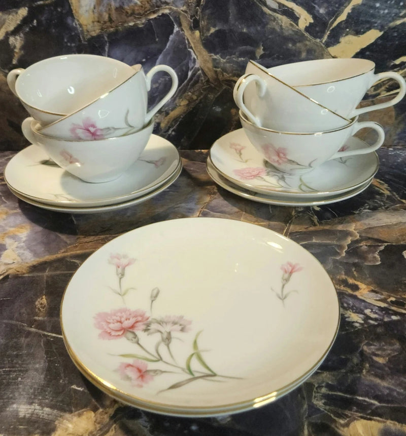 Vintage Royal Court Fine China Japan Carnation Set of 6 Cups, 4 Saucers & 2... Carnation
