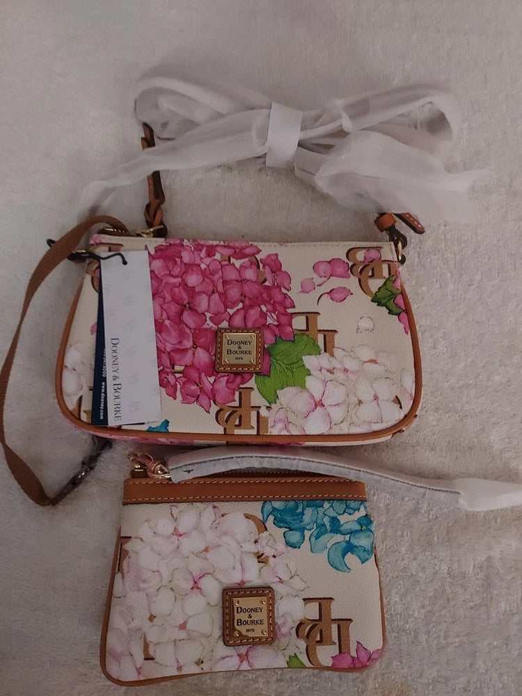 NWT DOONEY & BOURKE HYDRANGEA MONOGRAM CREAM FLORAL CROSSBODY & COIN PURSE Hydrangea