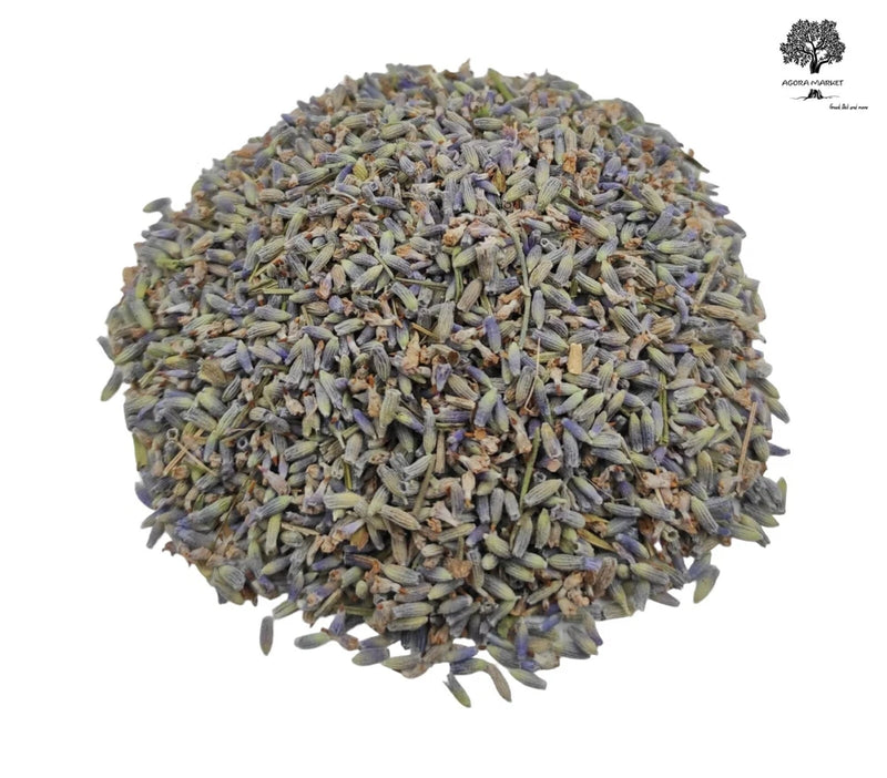 Dried blue-purple lavender buds, loose pile
