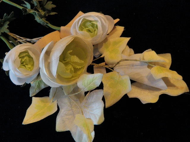 Vtg Millinery Flower Collection 1 1/2-2" White Ivory Ranunculus Ivy German H1727 Ranunculus