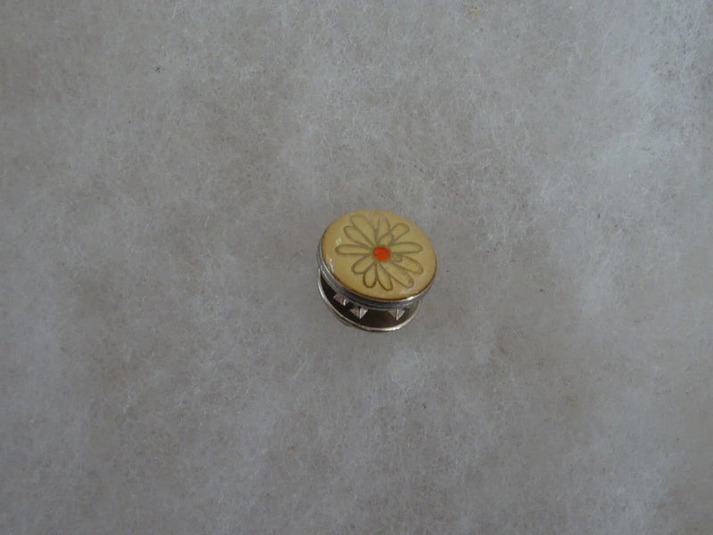 Drawn Flower sunflower blouse button style Vintage Badge pin Sunflower