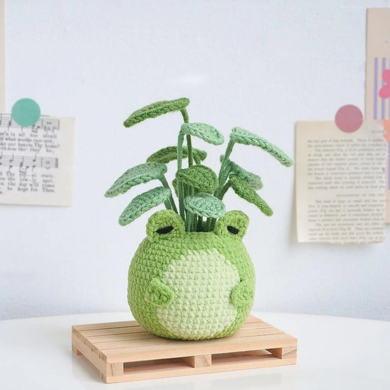 Handmade Crochet Green Frog Plant Pot Cute Crochet Desk Decor Gift Green Plant