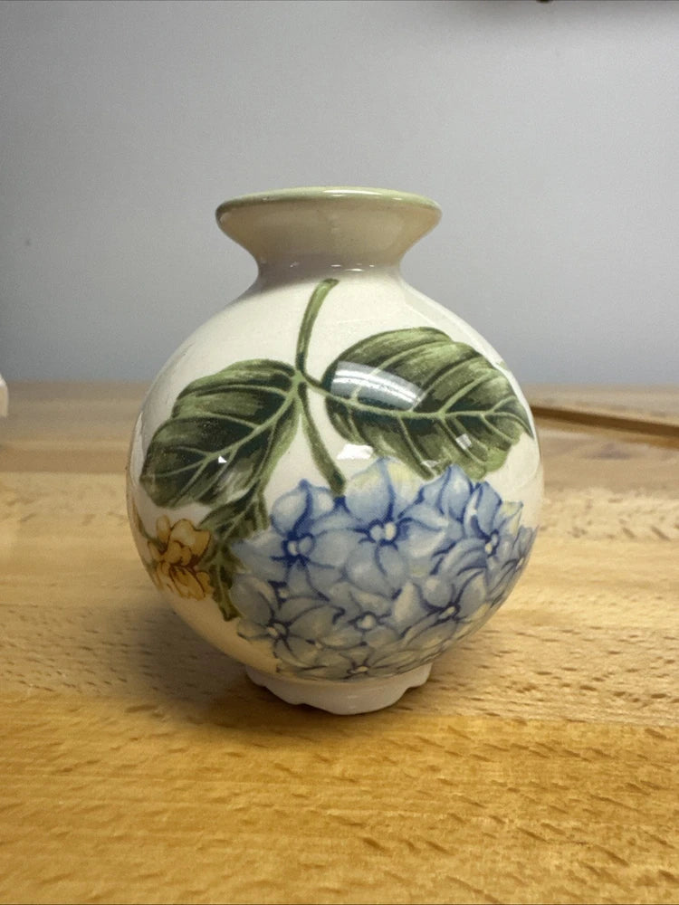 Vintage Hydrangeas Floral Mini Vase by Princess House Vintage Garden 3" Hydrangea