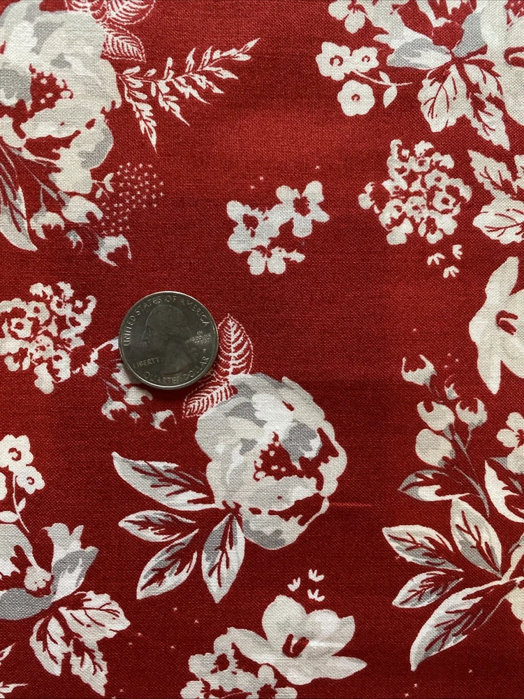 Cotton Quilt Fabric Riley Blake Heirloom Reds 1 Yd Floral With Gray Flowering Plants