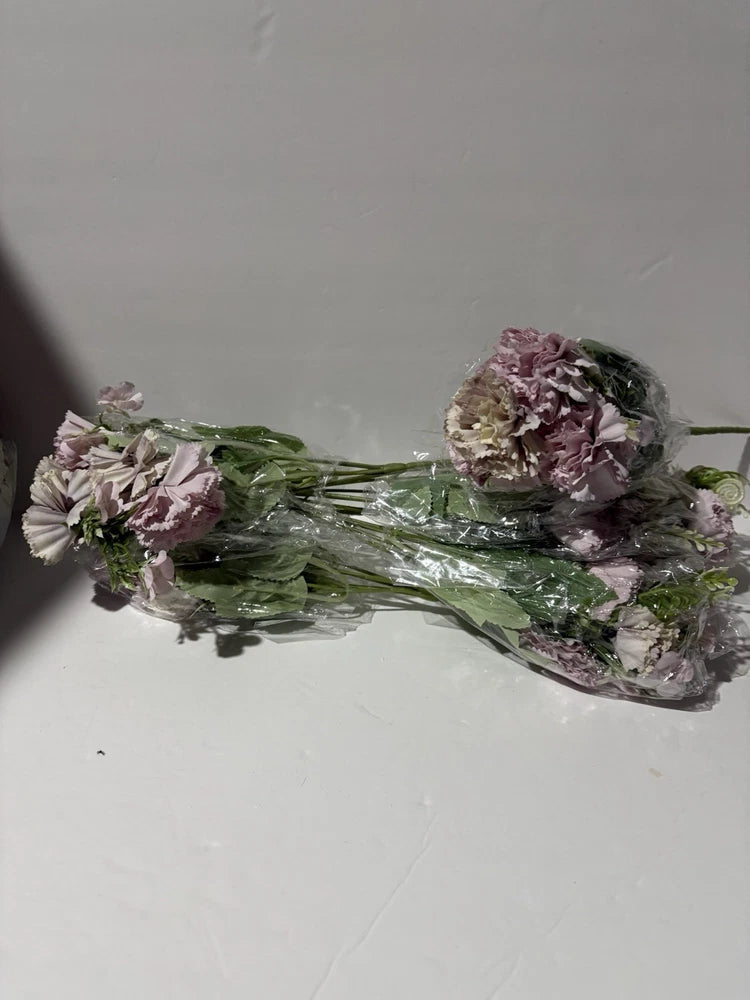 6 Head Faded Purple faux silk flowers Carnations. 5Ó Stem. 6 Bouquets Carnation