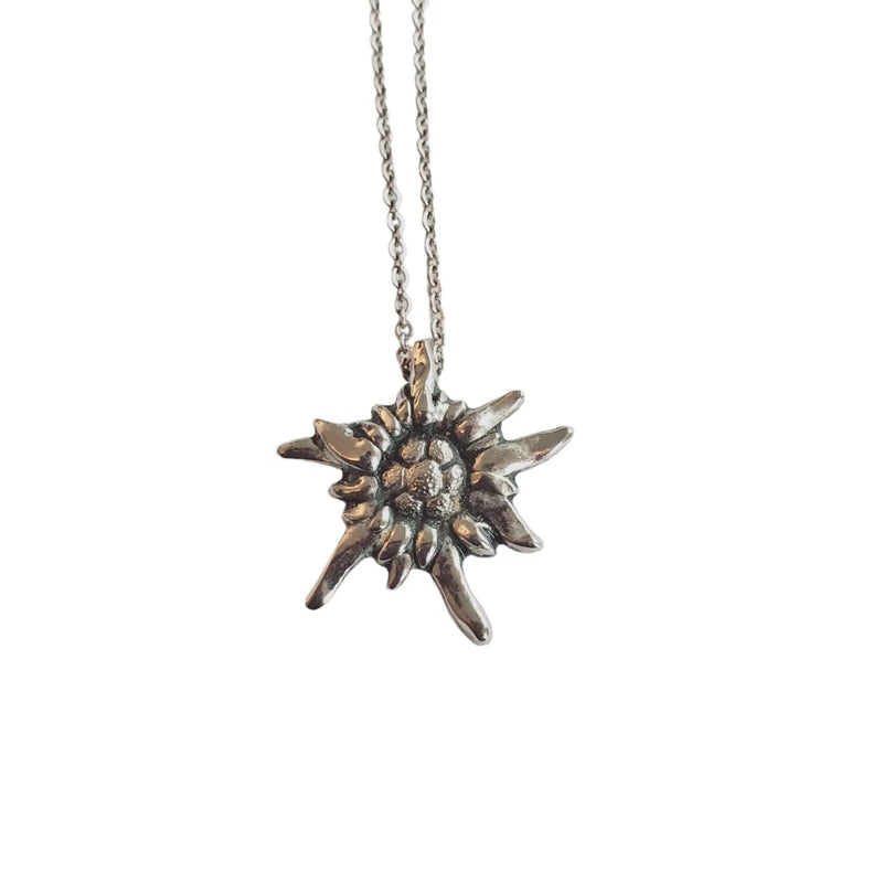 Vintage Sunflower Sun Pendant Necklace Silver Tone Pewter Steel with chain Sunflower