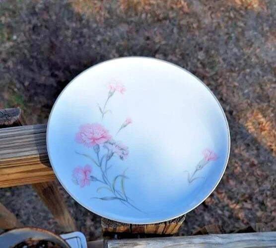 Vintage Royal Court Fine China Carnation Japan 7.25Ó Diameter Salad Plate Carnation
