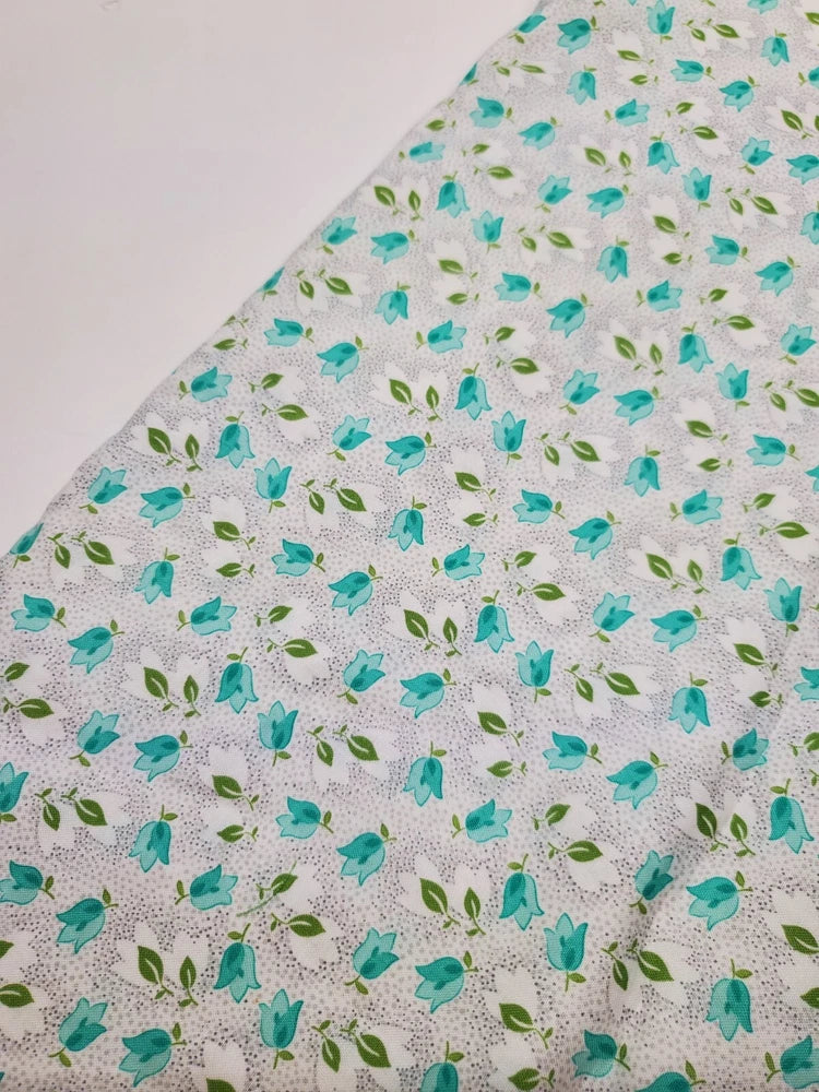 V & Co Fabric Vanessa Christenson Color Me Happy Green Floral Sew Quilt ONE YARD Flowering Plants